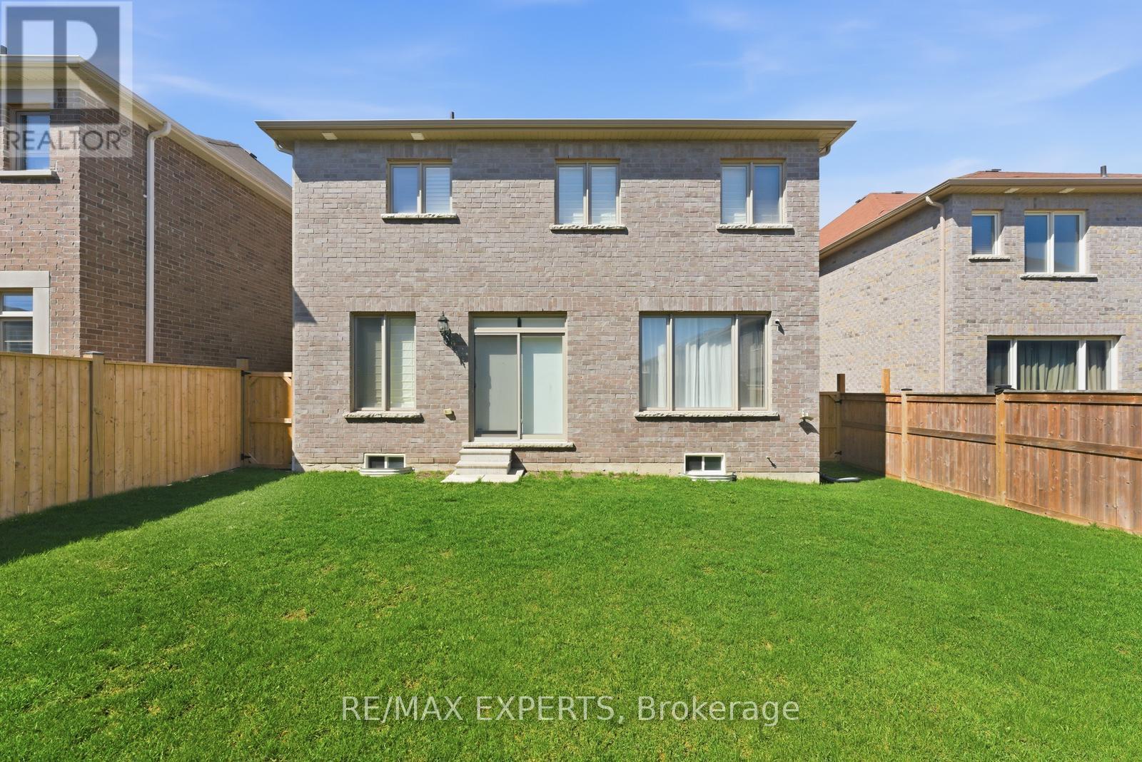 87 Robb Thompson Road, East Gwillimbury (Mt Albert), Ontario  L0G 1M0 - Photo 40 - N13019704