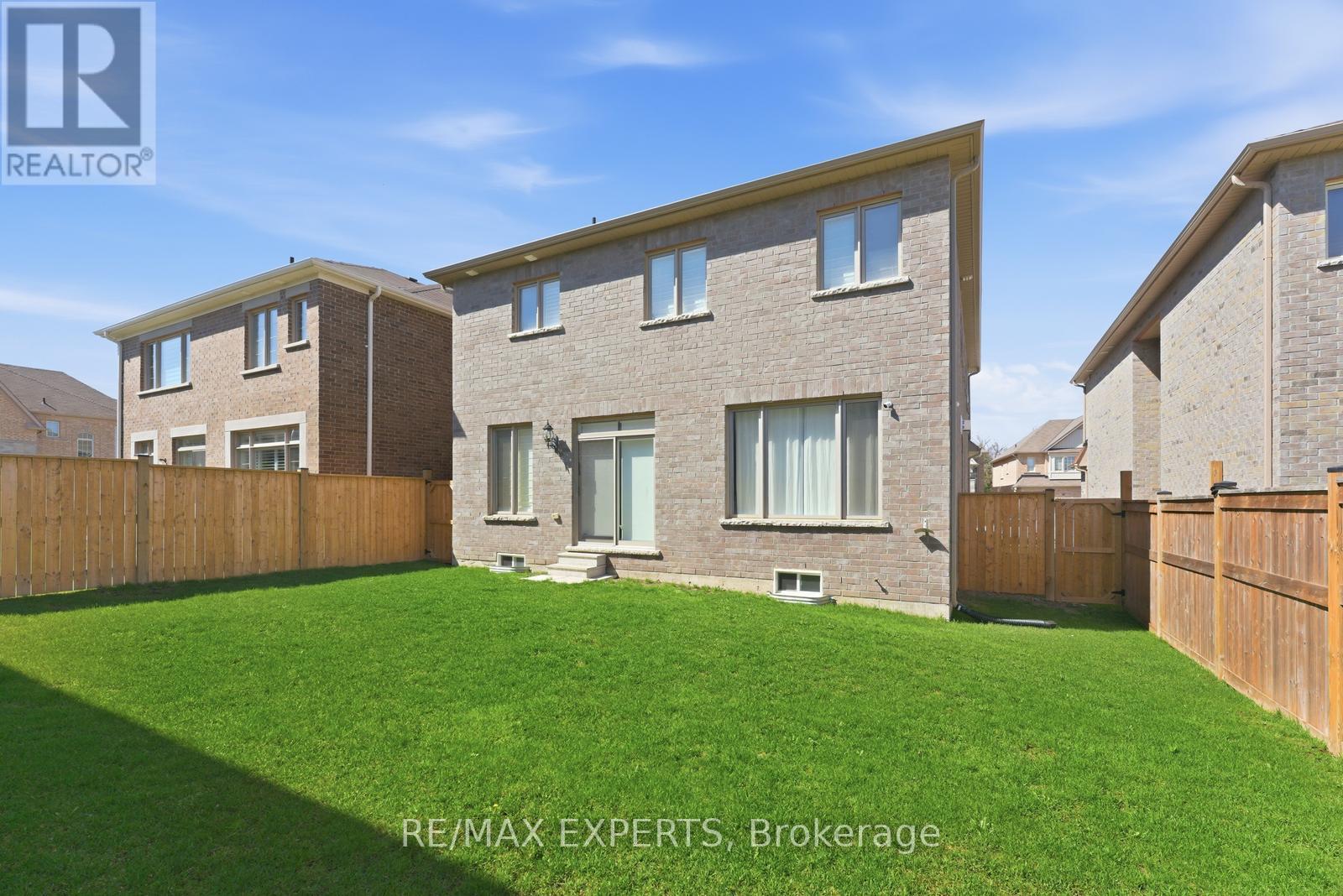 87 Robb Thompson Road, East Gwillimbury (Mt Albert), Ontario  L0G 1M0 - Photo 41 - N13019704