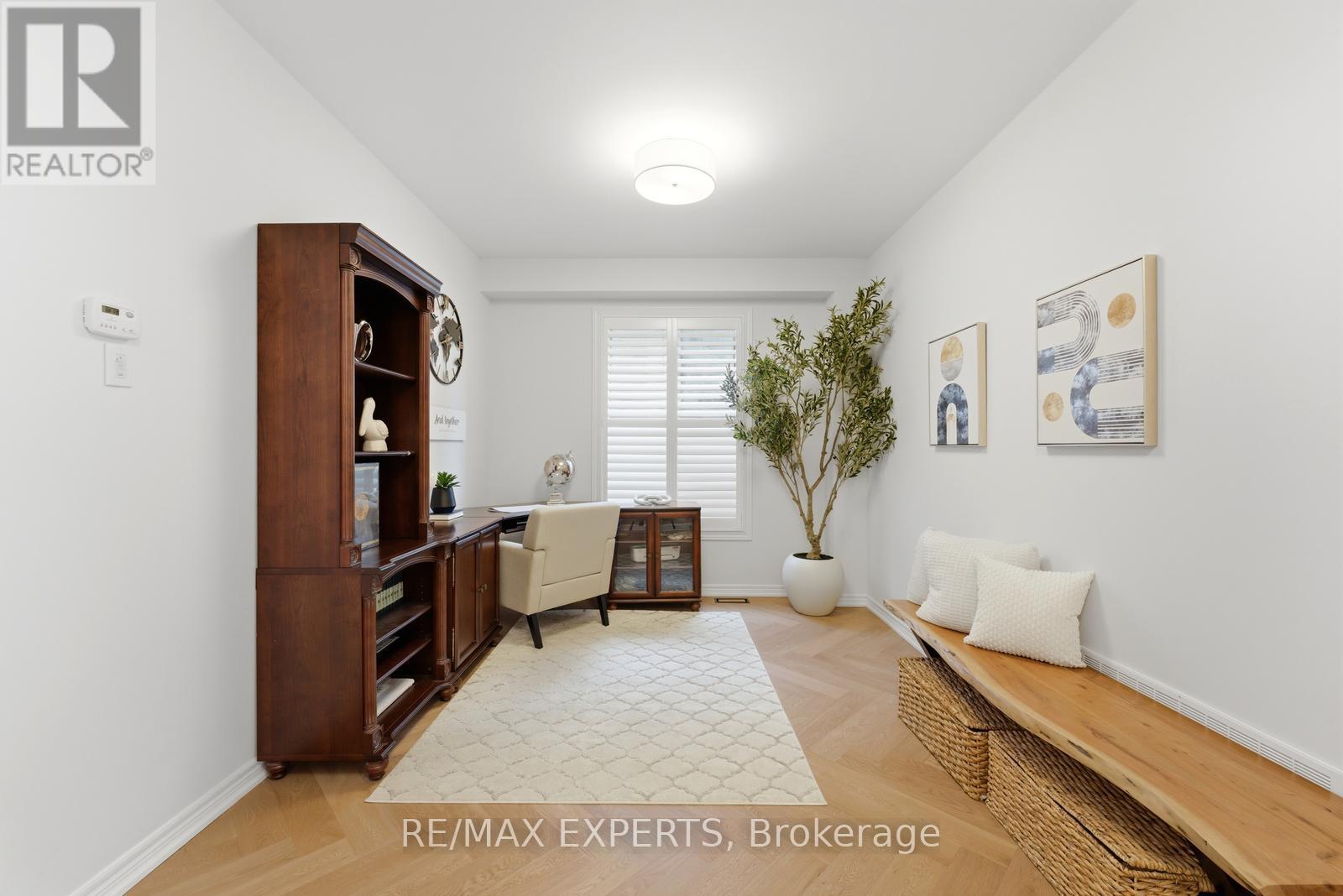 87 Robb Thompson Road, East Gwillimbury (Mt Albert), Ontario  L0G 1M0 - Photo 6 - N13019704