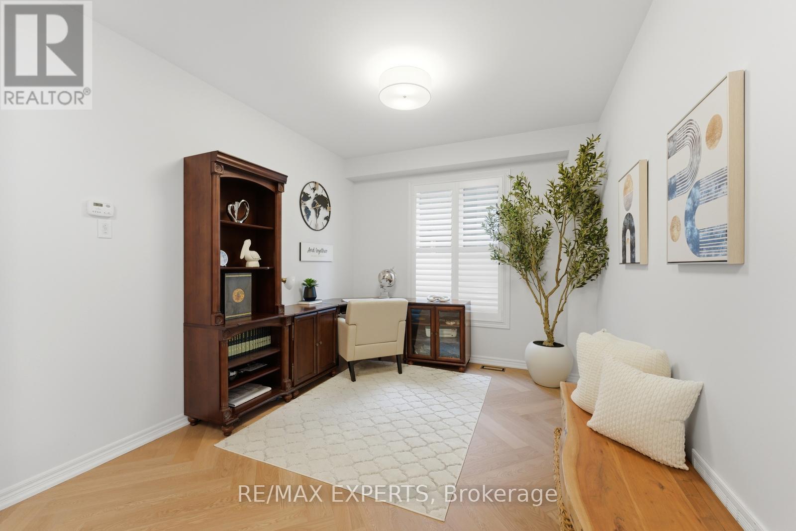 87 Robb Thompson Road, East Gwillimbury (Mt Albert), Ontario  L0G 1M0 - Photo 9 - N13019704