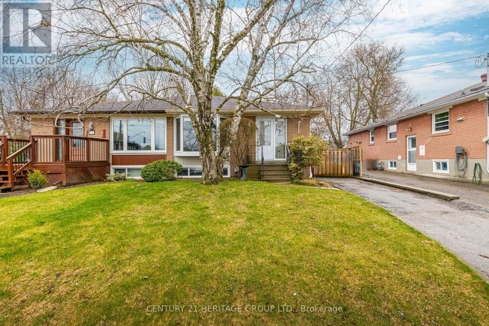 69 LINDSAY AVENUE, newmarket (bristol-london), Ontario