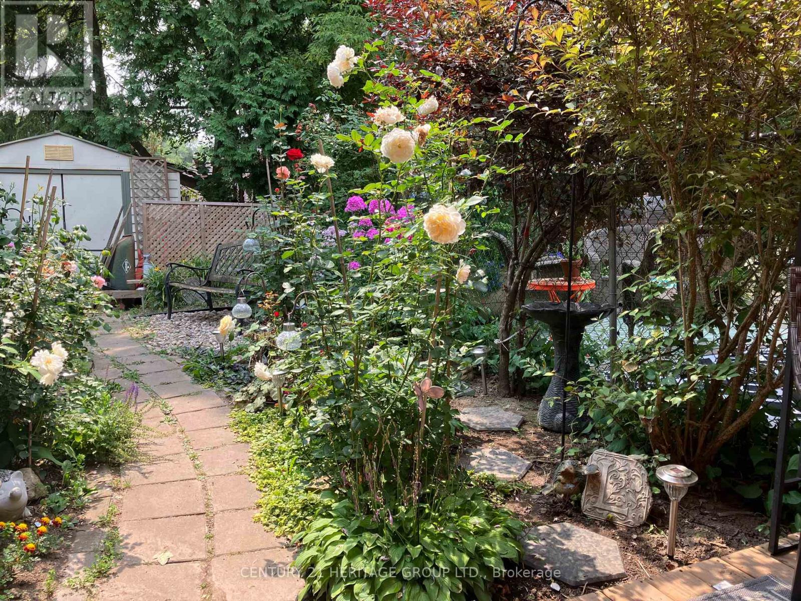 69 Lindsay Avenue, Newmarket, Ontario  L3Y 4N7 - Photo 37 - N13019774