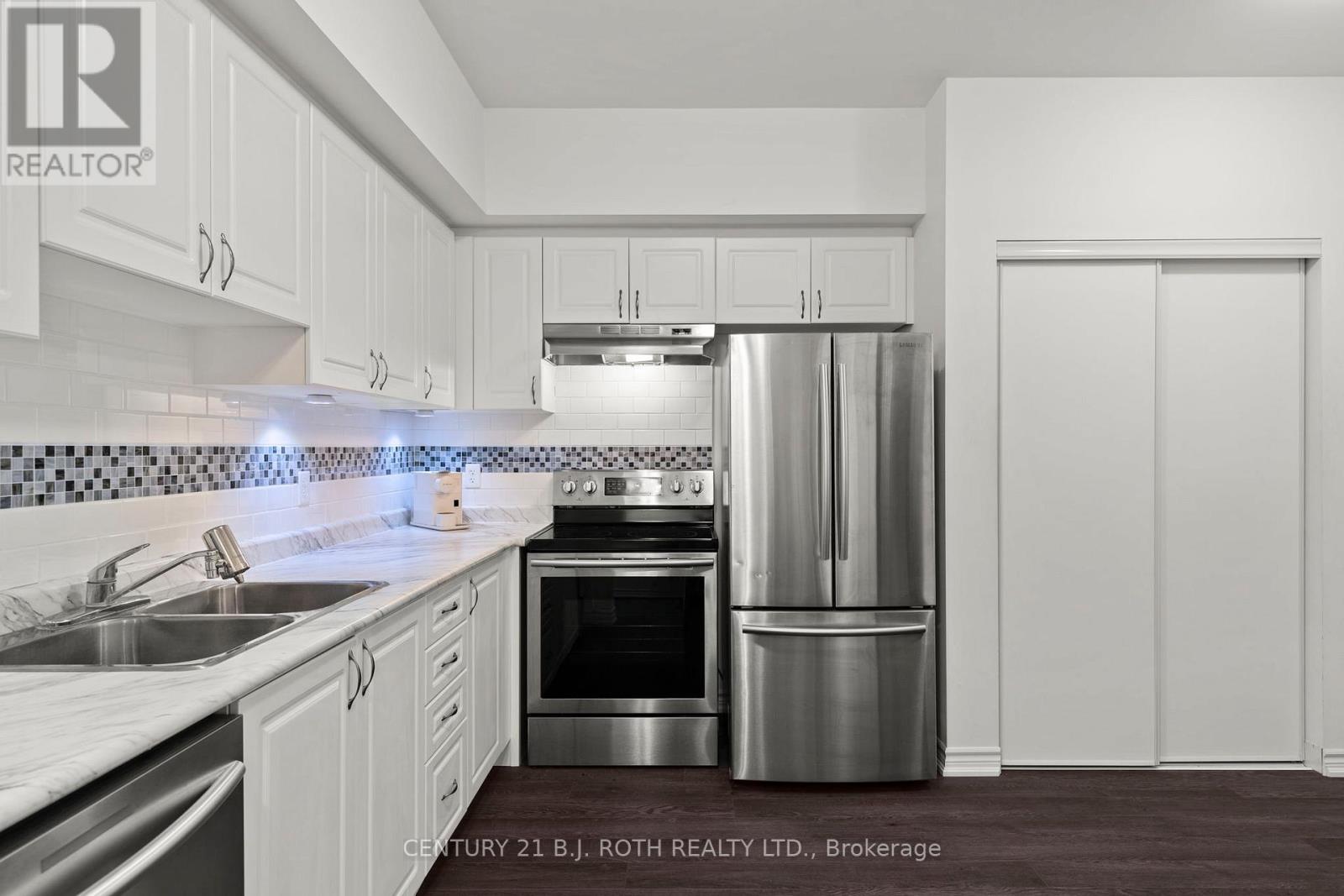 204 - 40 Ferndale Drive S, Barrie, Ontario  L4N 2L3 - Photo 5 - S13019766