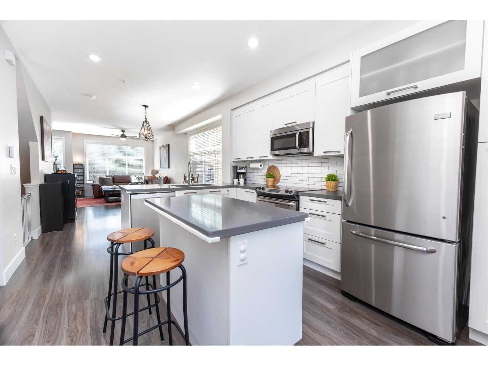 6 20966 77a Avenue, Langley, British Columbia  V2Y 0K9 - Photo 3 - R3112531