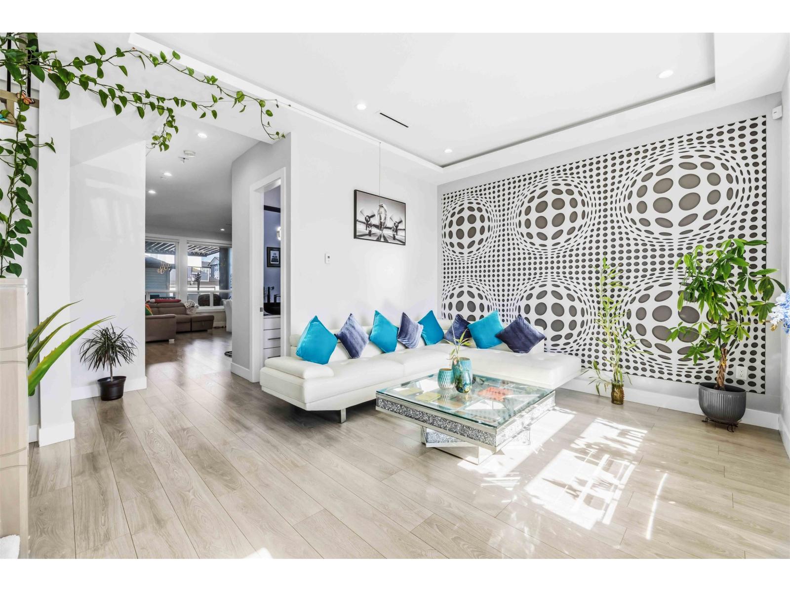 19247 71 Avenue, Surrey, British Columbia  V4N 6V1 - Photo 5 - R3113171