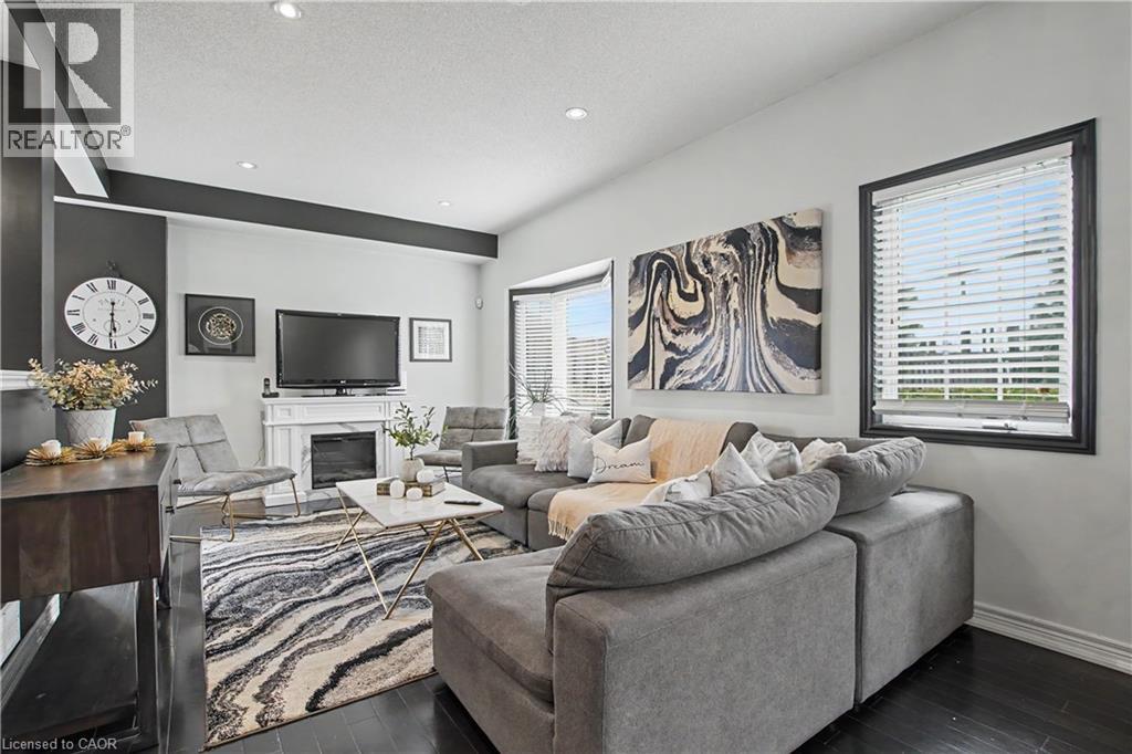 60 Cloverleaf Drive Unit# 31, Ancaster, Ontario  L9K 1S8 - Photo 8 - 40821673