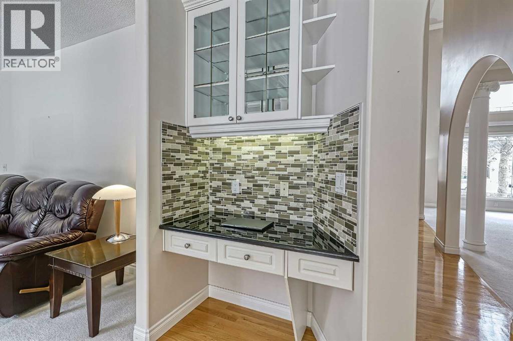 253 Patterson Boulevard Sw, Calgary, Alberta  T3H 3J6 - Photo 22 - A2301955