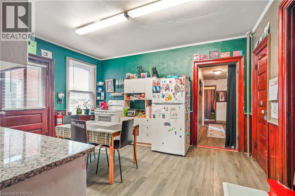 10 Henrietta Street, Brantford, Ontario  N3T 3Y9 - Photo 23 - 40820247