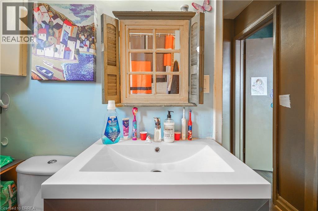 10 Henrietta Street, Brantford, Ontario  N3T 3Y9 - Photo 30 - 40820247