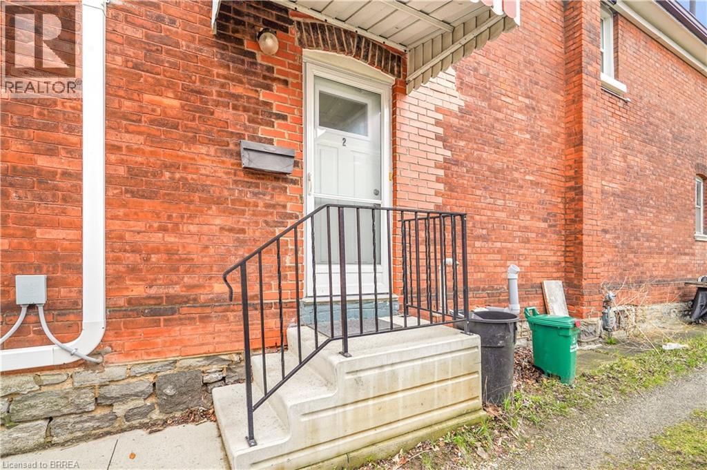 10 Henrietta Street, Brantford, Ontario  N3T 3Y9 - Photo 6 - 40820247