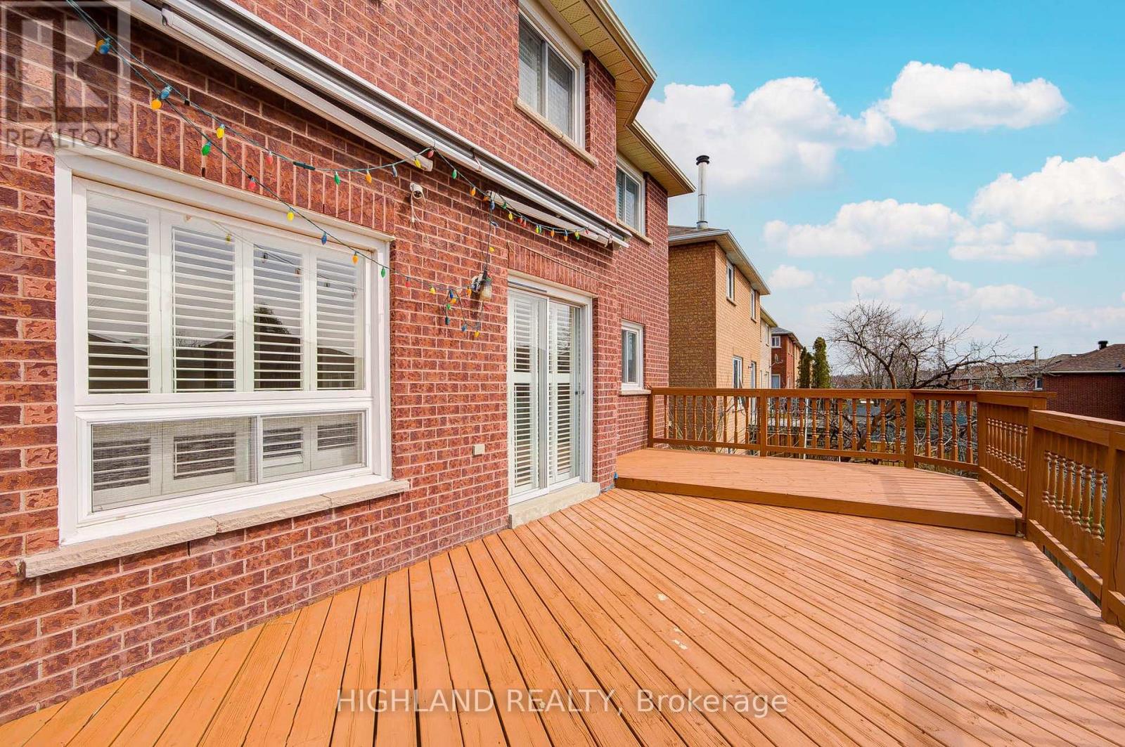 4802 Wild Rose Street, Mississauga, Ontario  L5M 5M7 - Photo 4 - W13019666