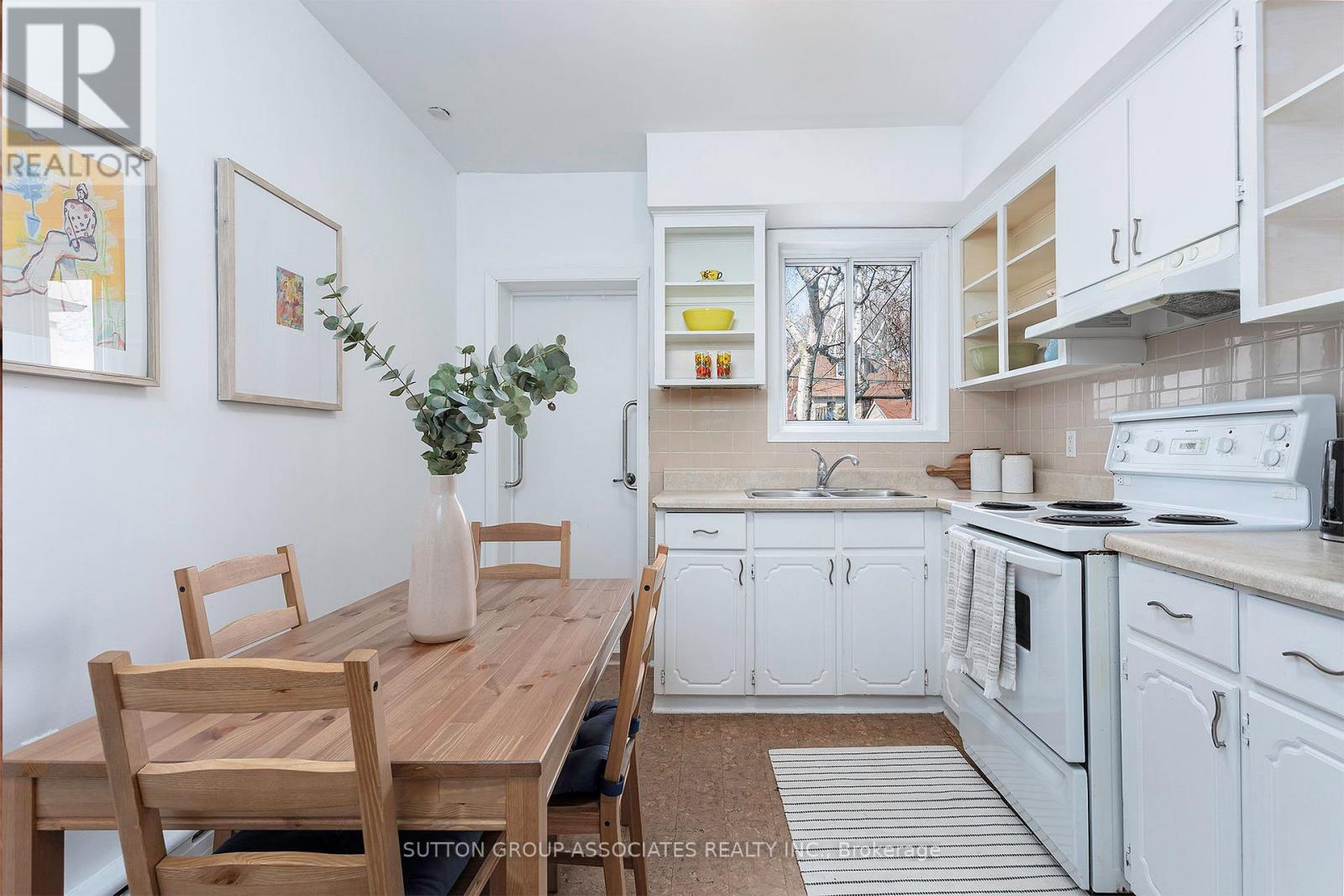 62 Marion Street, Toronto, Ontario  M6R 1E7 - Photo 13 - W13019692