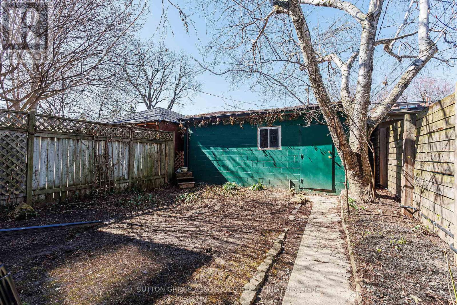 62 Marion Street, Toronto, Ontario  M6R 1E7 - Photo 38 - W13019692