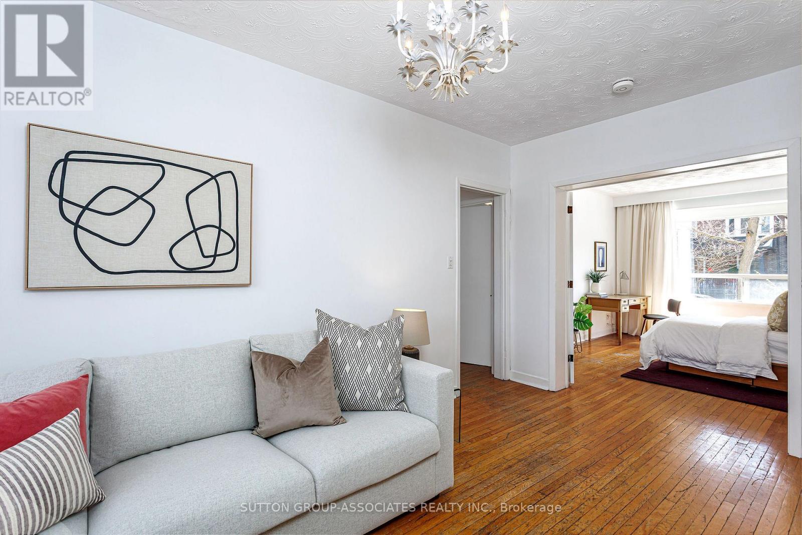 62 Marion Street, Toronto, Ontario  M6R 1E7 - Photo 8 - W13019692