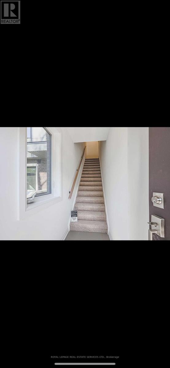 23 - 28 Marina Avenue, Toronto (Long Branch), Ontario  M8W 1K3 - Photo 3 - W13019706