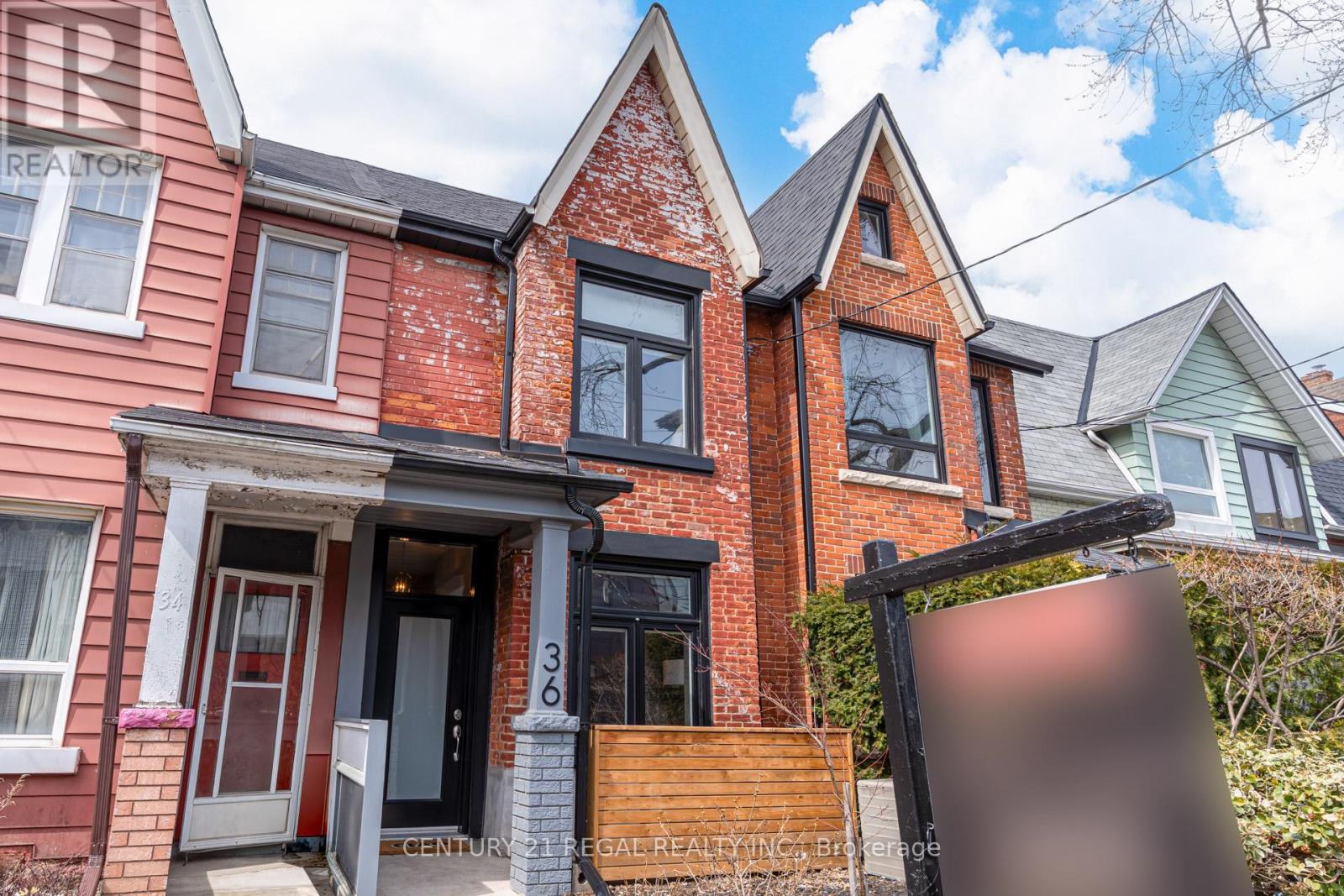 36 GOLDEN AVENUE, toronto (roncesvalles), Ontario