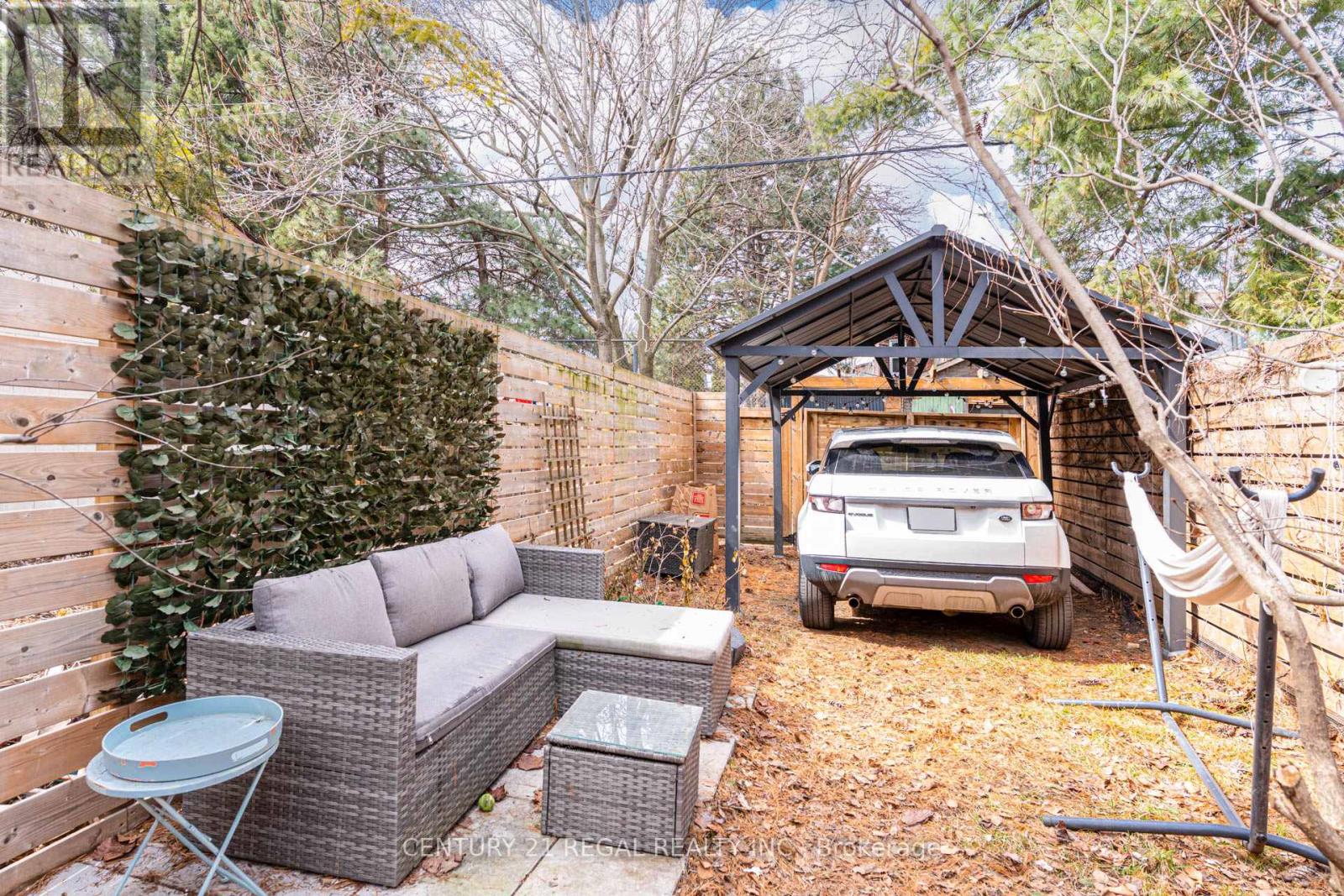 36 Golden Avenue, Toronto, Ontario  M6R 2J4 - Photo 43 - W13019722