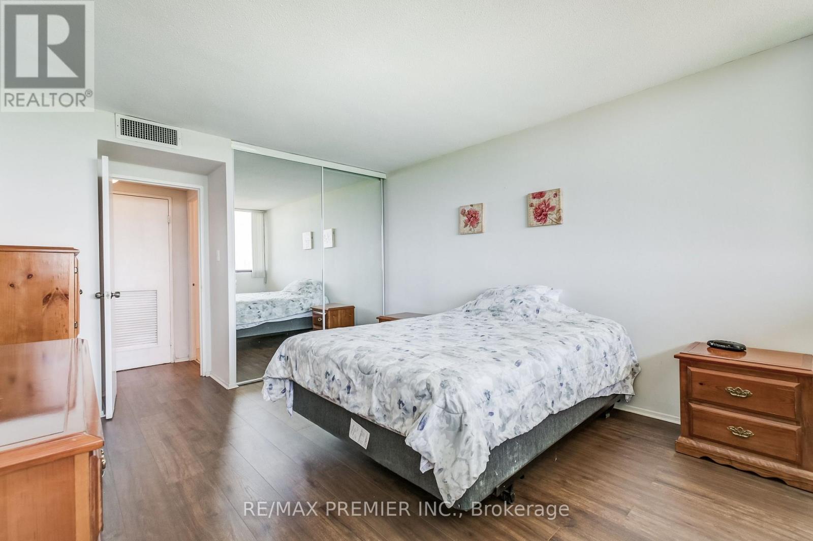 2508 - 1333 Bloor Street, Mississauga, Ontario  L4Y 3T6 - Photo 14 - W13019726