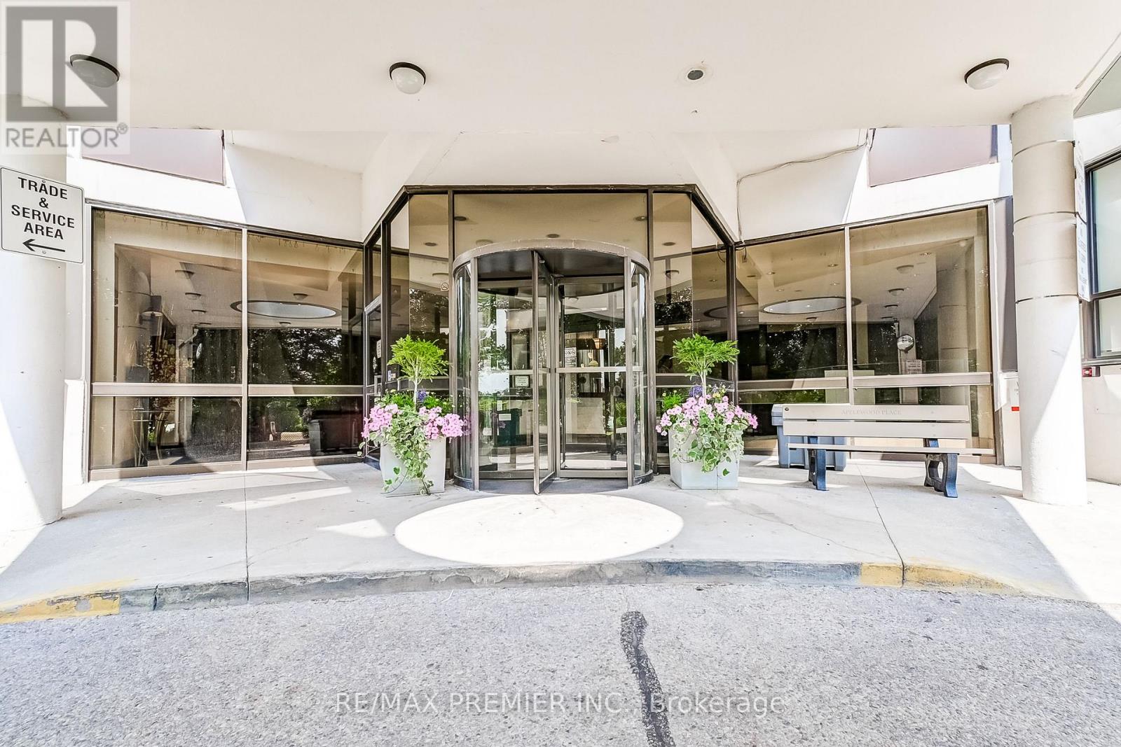 2508 - 1333 Bloor Street, Mississauga, Ontario  L4Y 3T6 - Photo 2 - W13019726