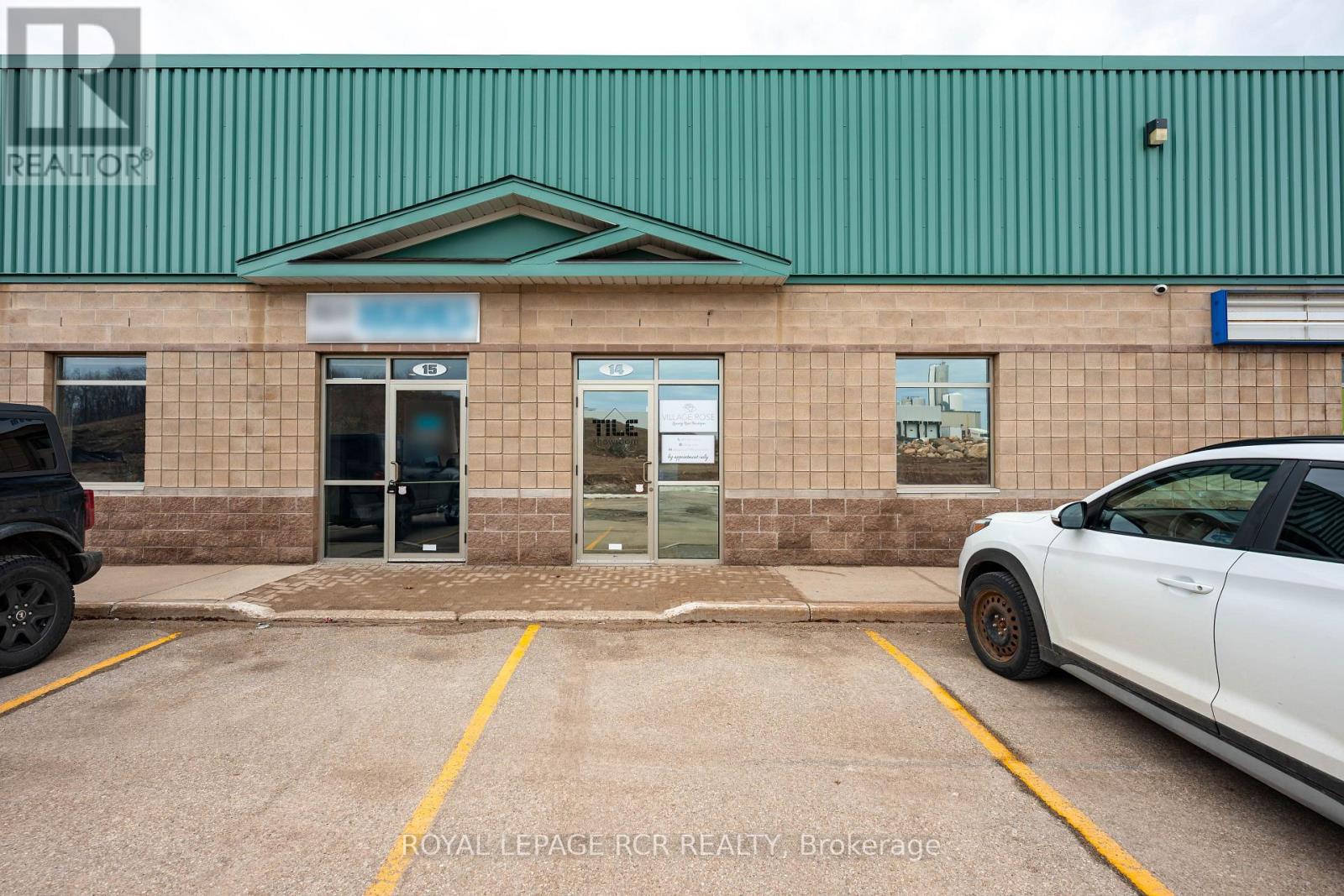 48 Centennial Road, Orangeville, Ontario  L9W 3T4 - Photo 2 - W13019732