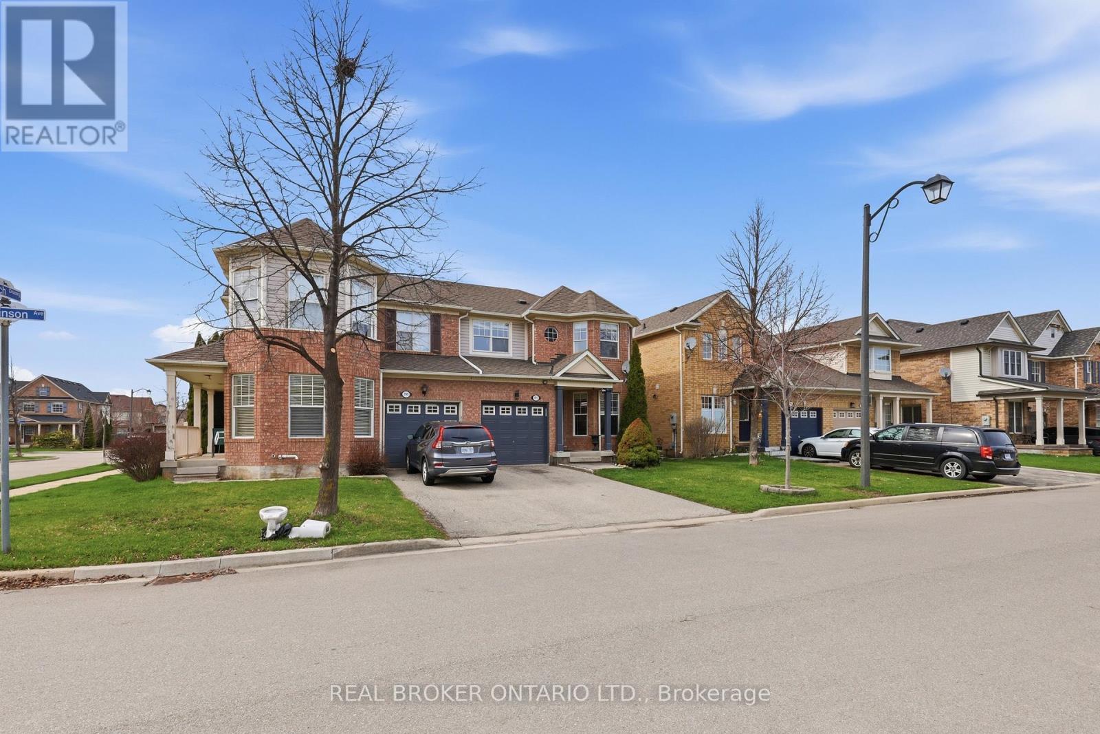 741 Hutchinson Avenue, Milton, Ontario  L9T 6A7 - Photo 2 - W13019750