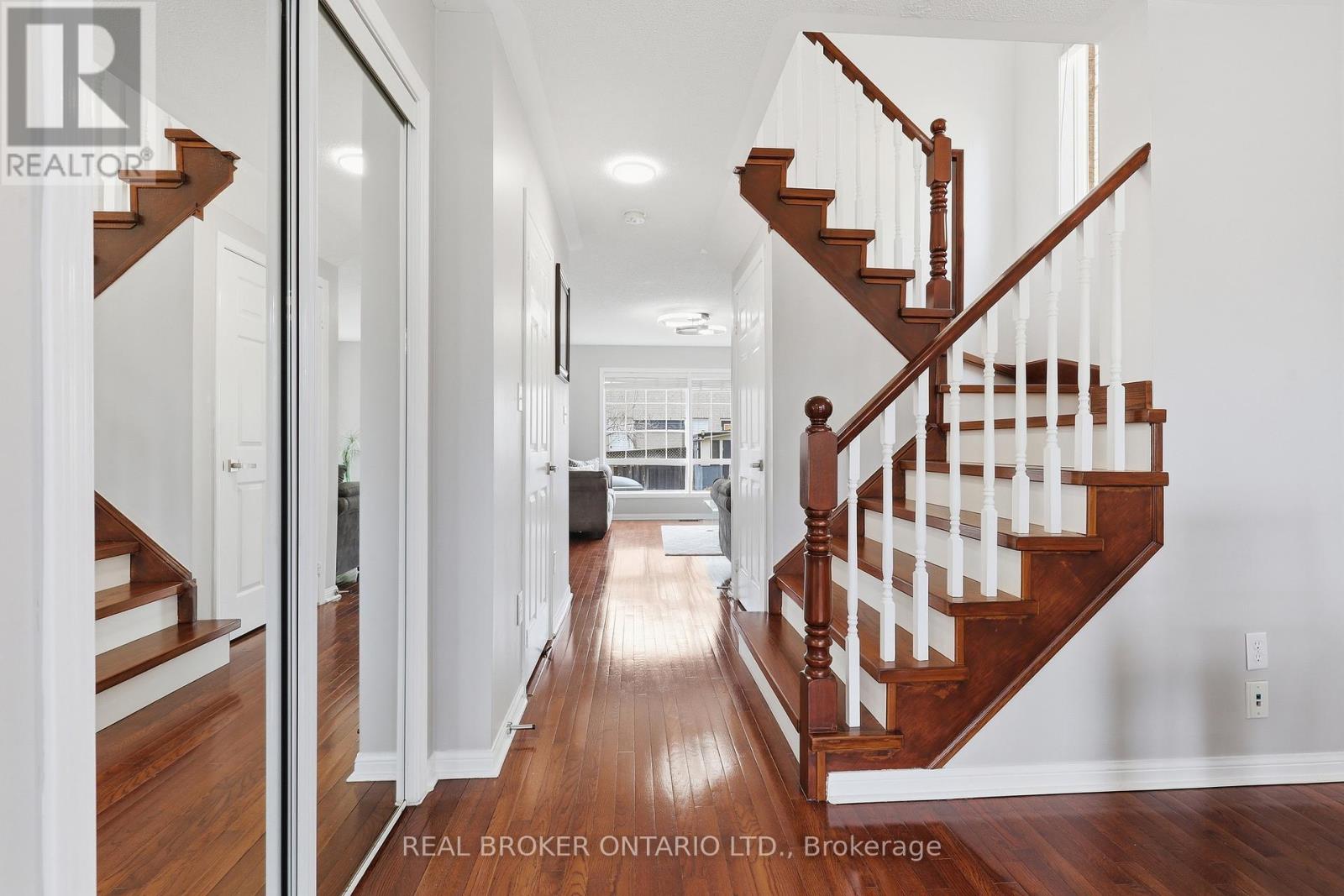 741 Hutchinson Avenue, Milton, Ontario  L9T 6A7 - Photo 8 - W13019750