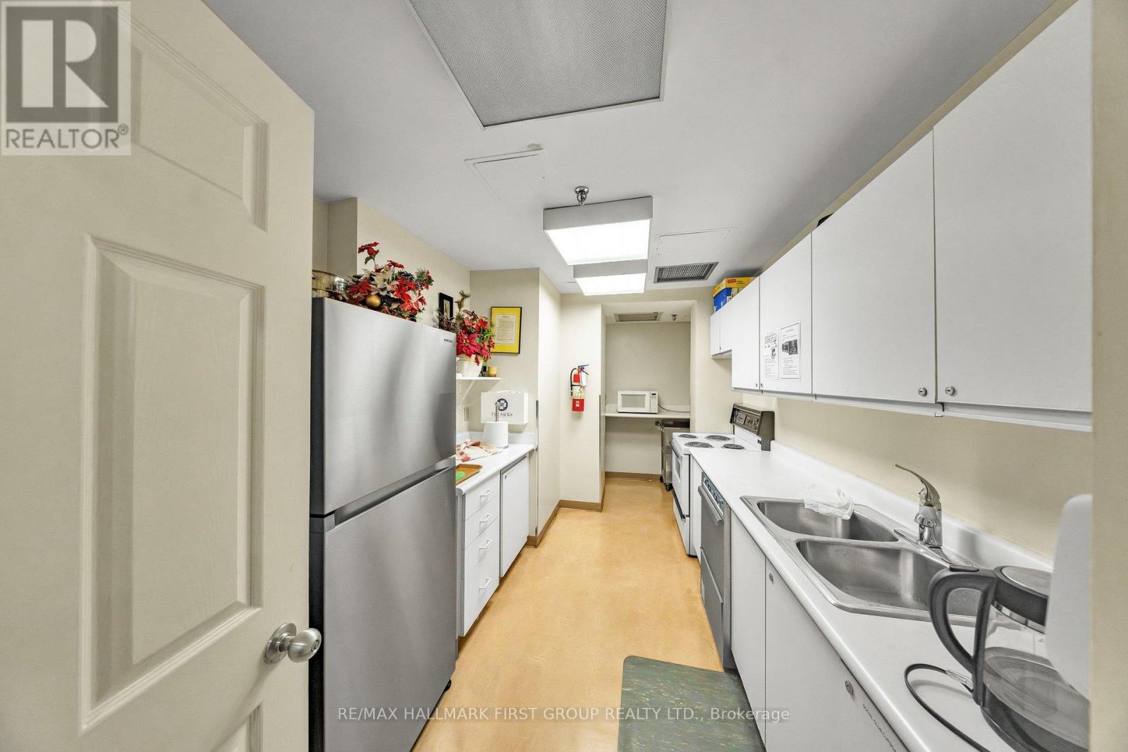 1603 - 3605 Kariya Drive, Mississauga, Ontario  L5B 3J4 - Photo 39 - W13019768