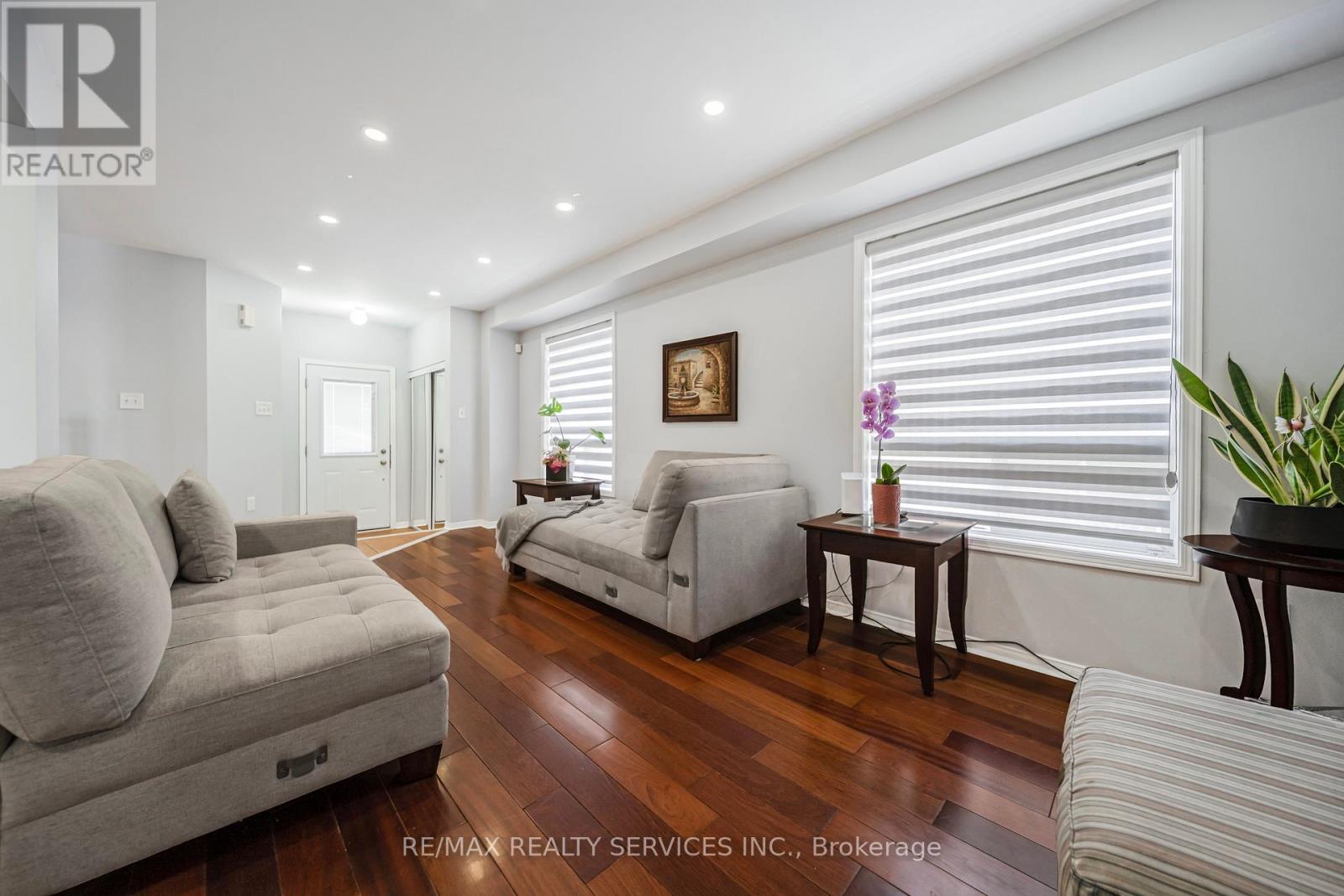 81 Roadmaster Lane, Brampton (Fletcher's Meadow), Ontario  L7A 3A8 - Photo 11 - W13019782