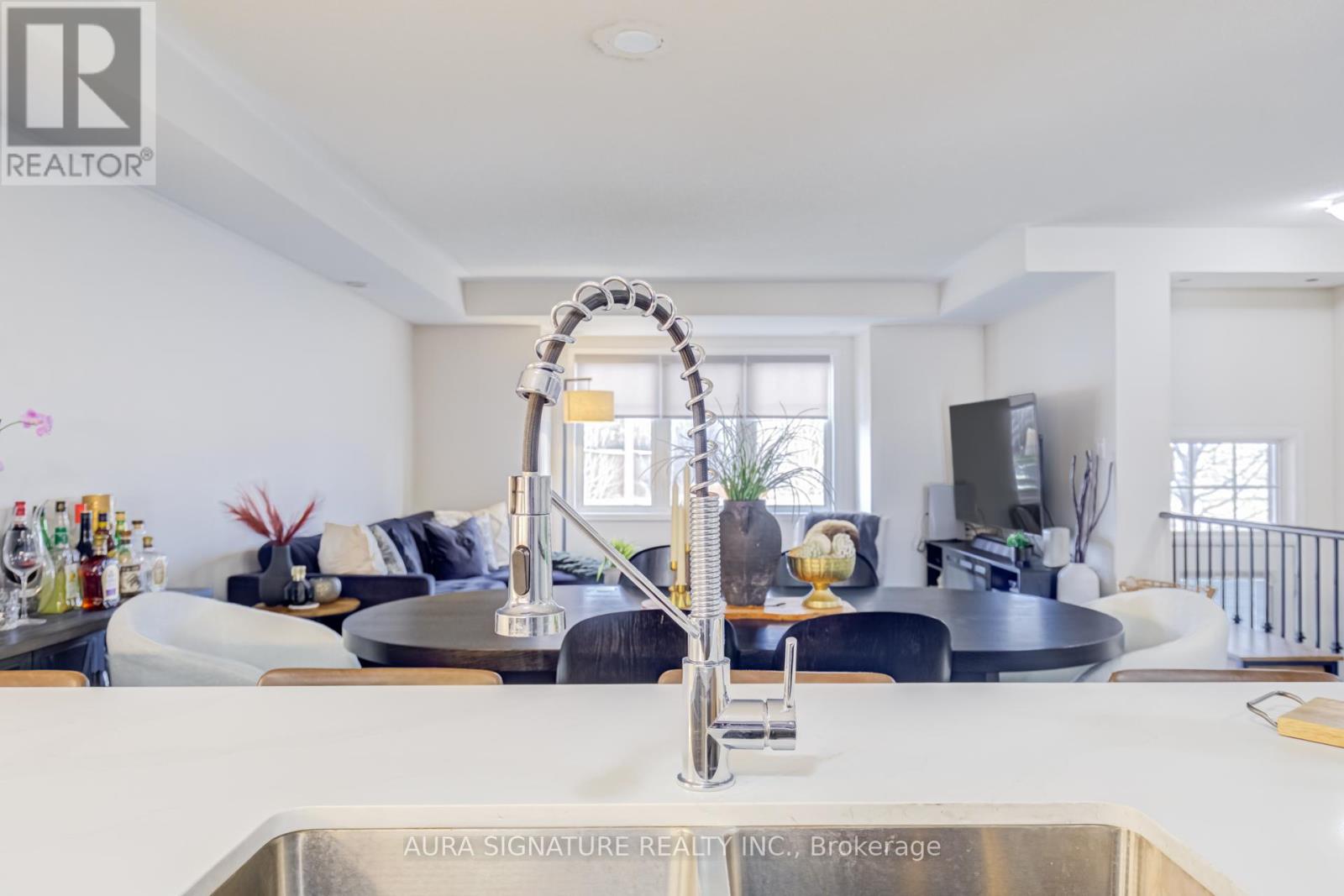 6 - 3335 Thomas Street E, Mississauga (Churchill Meadows), Ontario  L5M 0P7 - Photo 11 - W13019812