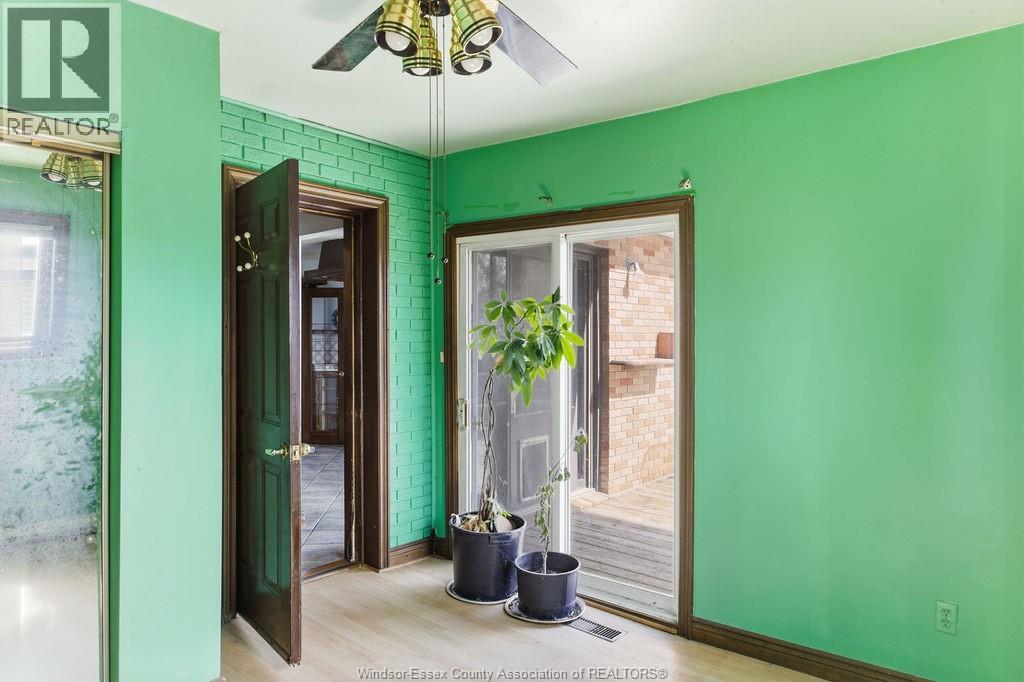 2417 Pillette Road, Windsor, Ontario  N8T 1P7 - Photo 19 - 26008556