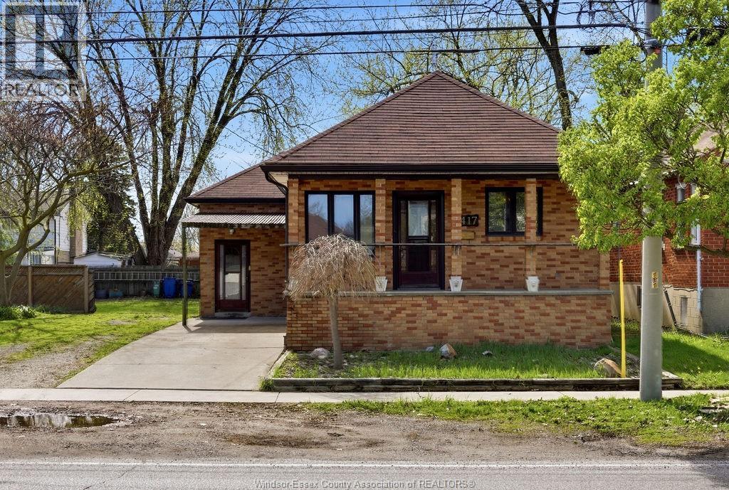 2417 Pillette Road, Windsor, Ontario  N8T 1P7 - Photo 2 - 26008556