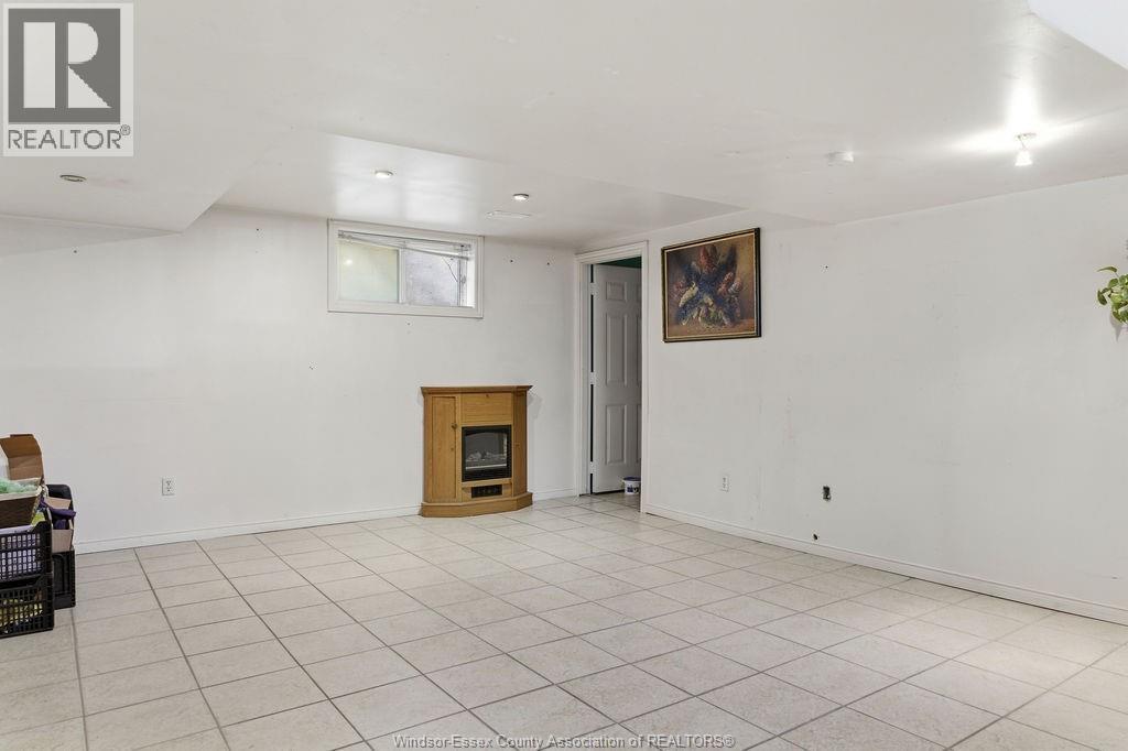 2417 Pillette Road, Windsor, Ontario  N8T 1P7 - Photo 23 - 26008556