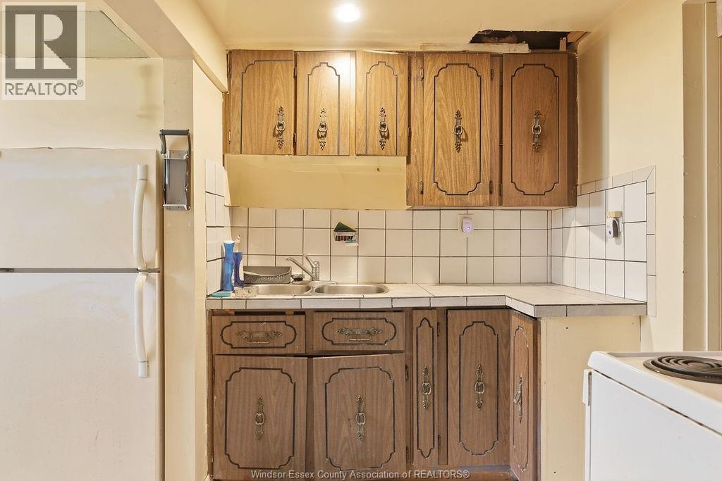 2417 Pillette Road, Windsor, Ontario  N8T 1P7 - Photo 25 - 26008556