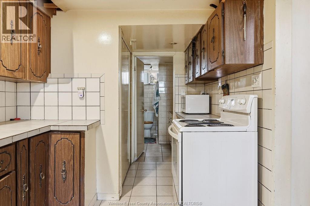 2417 Pillette Road, Windsor, Ontario  N8T 1P7 - Photo 28 - 26008556