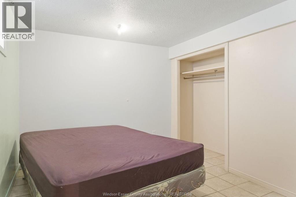 2417 Pillette Road, Windsor, Ontario  N8T 1P7 - Photo 31 - 26008556