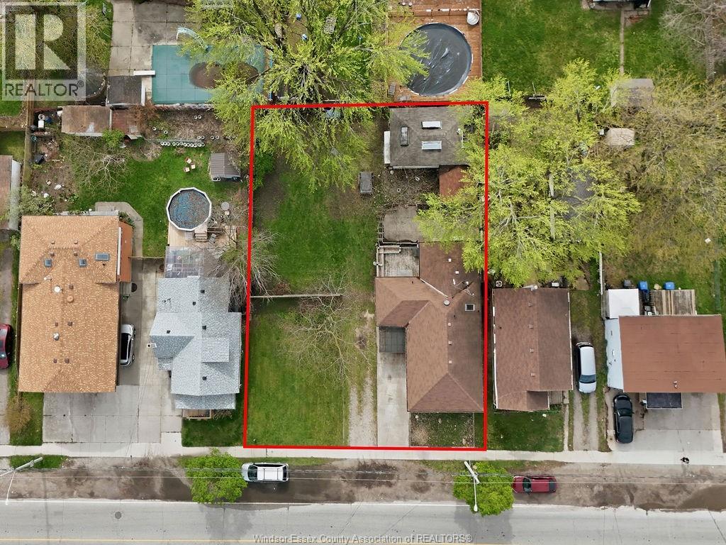 2417 Pillette Road, Windsor, Ontario  N8T 1P7 - Photo 4 - 26008556