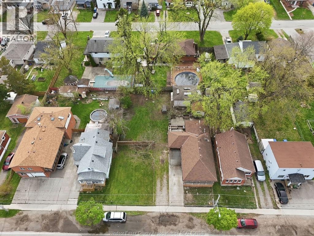 2417 Pillette Road, Windsor, Ontario  N8T 1P7 - Photo 43 - 26008556