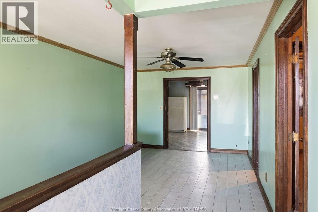 2417 Pillette Road, Windsor, Ontario  N8T 1P7 - Photo 5 - 26008556