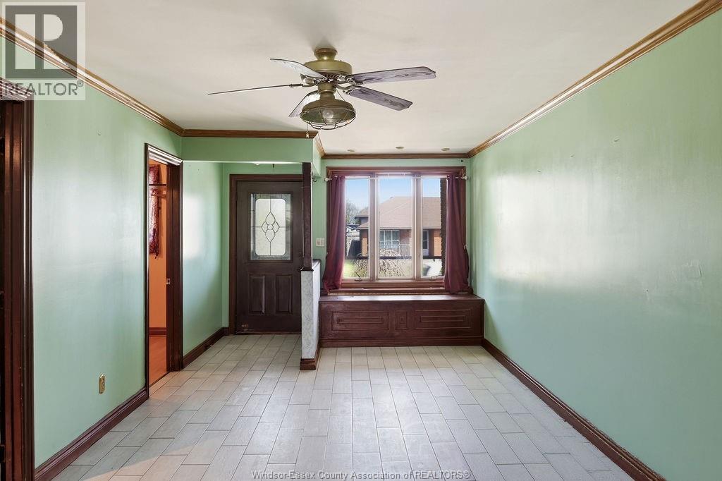 2417 Pillette Road, Windsor, Ontario  N8T 1P7 - Photo 7 - 26008556