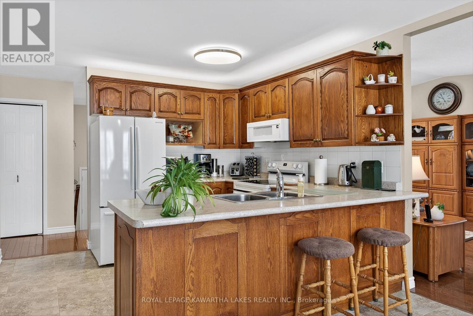 20 Cedartree Lane, Kawartha Lakes, Ontario  K0M 1A0 - Photo 16 - X12817958