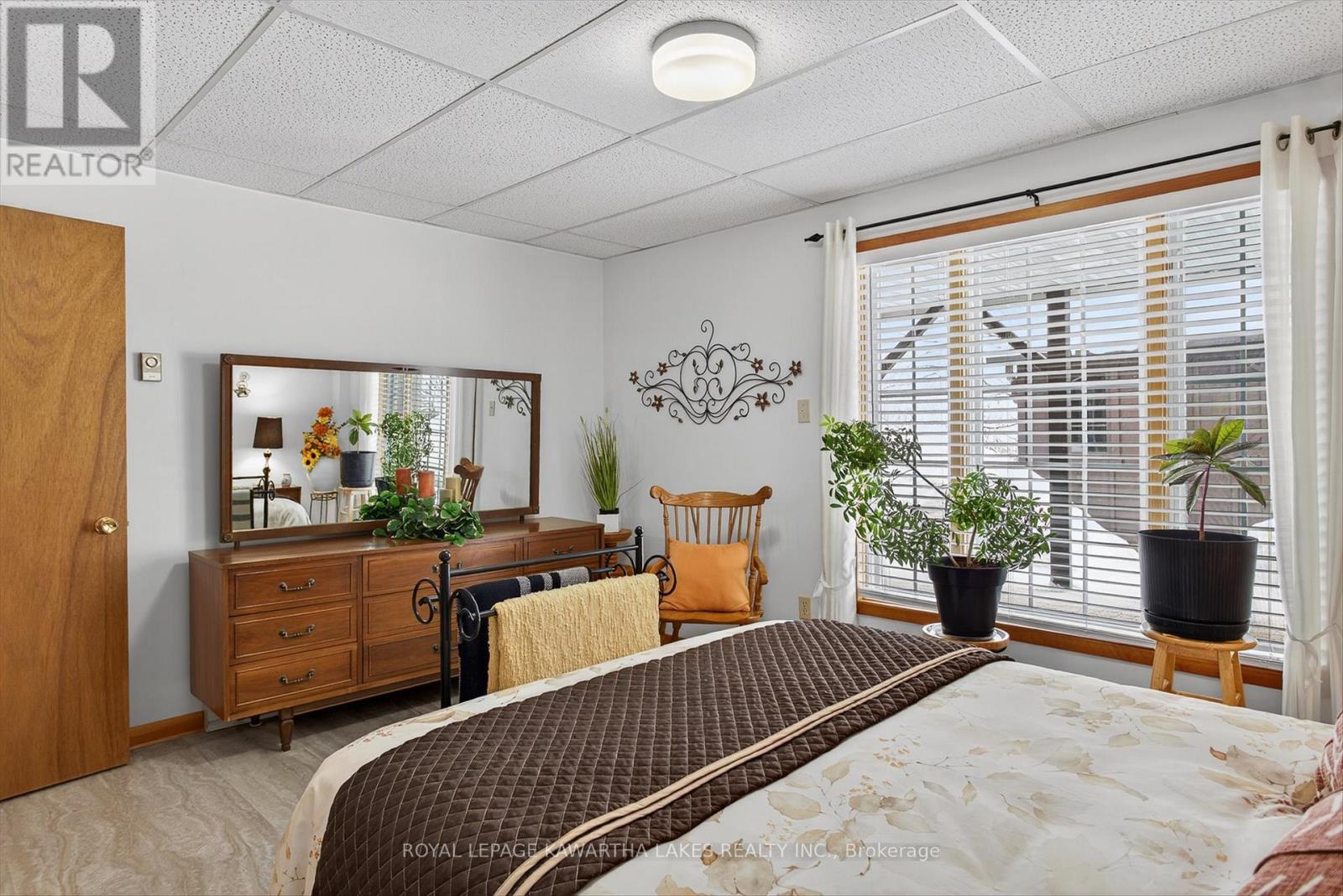 20 Cedartree Lane, Kawartha Lakes, Ontario  K0M 1A0 - Photo 35 - X12817958