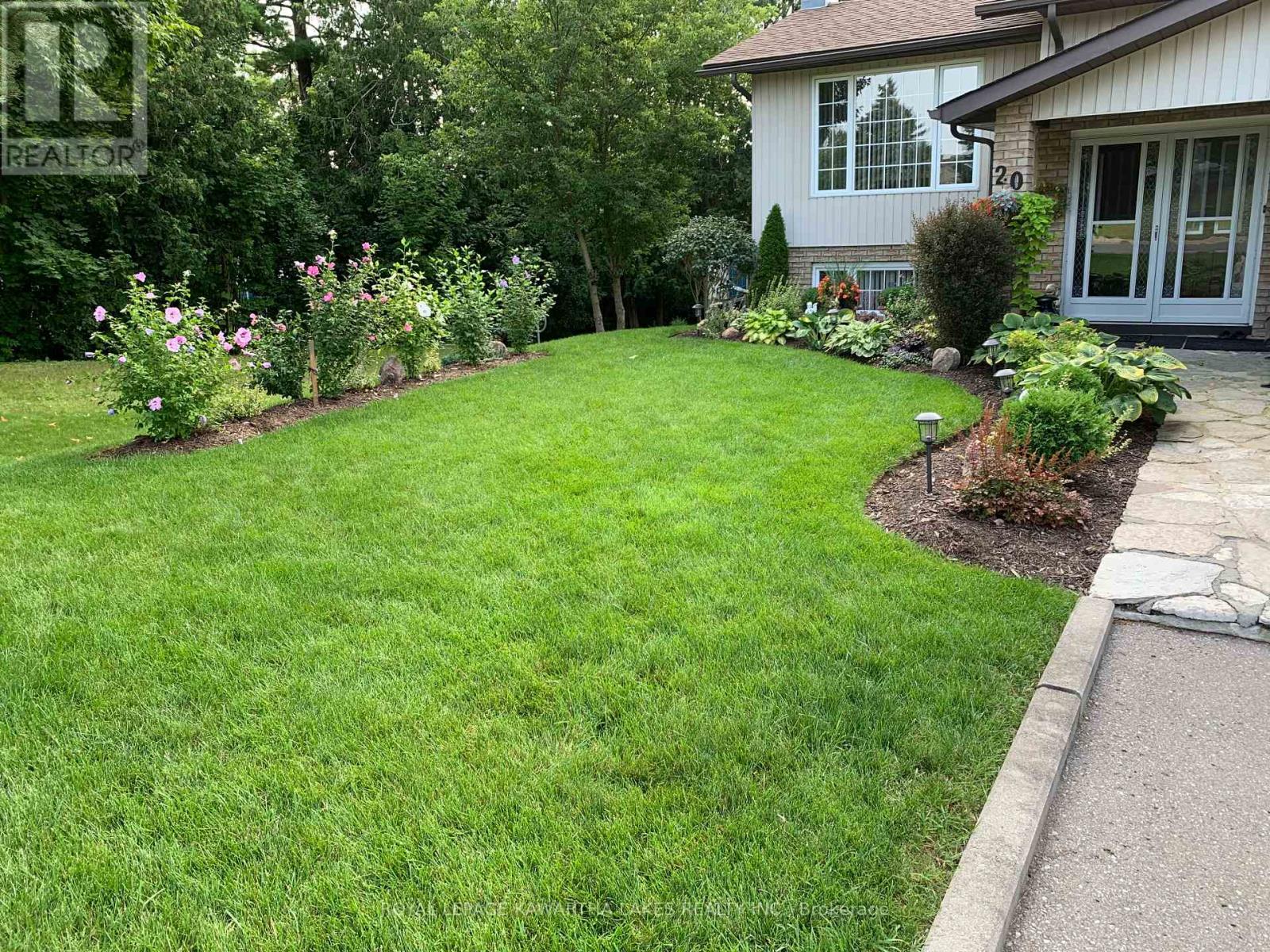 20 Cedartree Lane, Kawartha Lakes, Ontario  K0M 1A0 - Photo 45 - X12817958