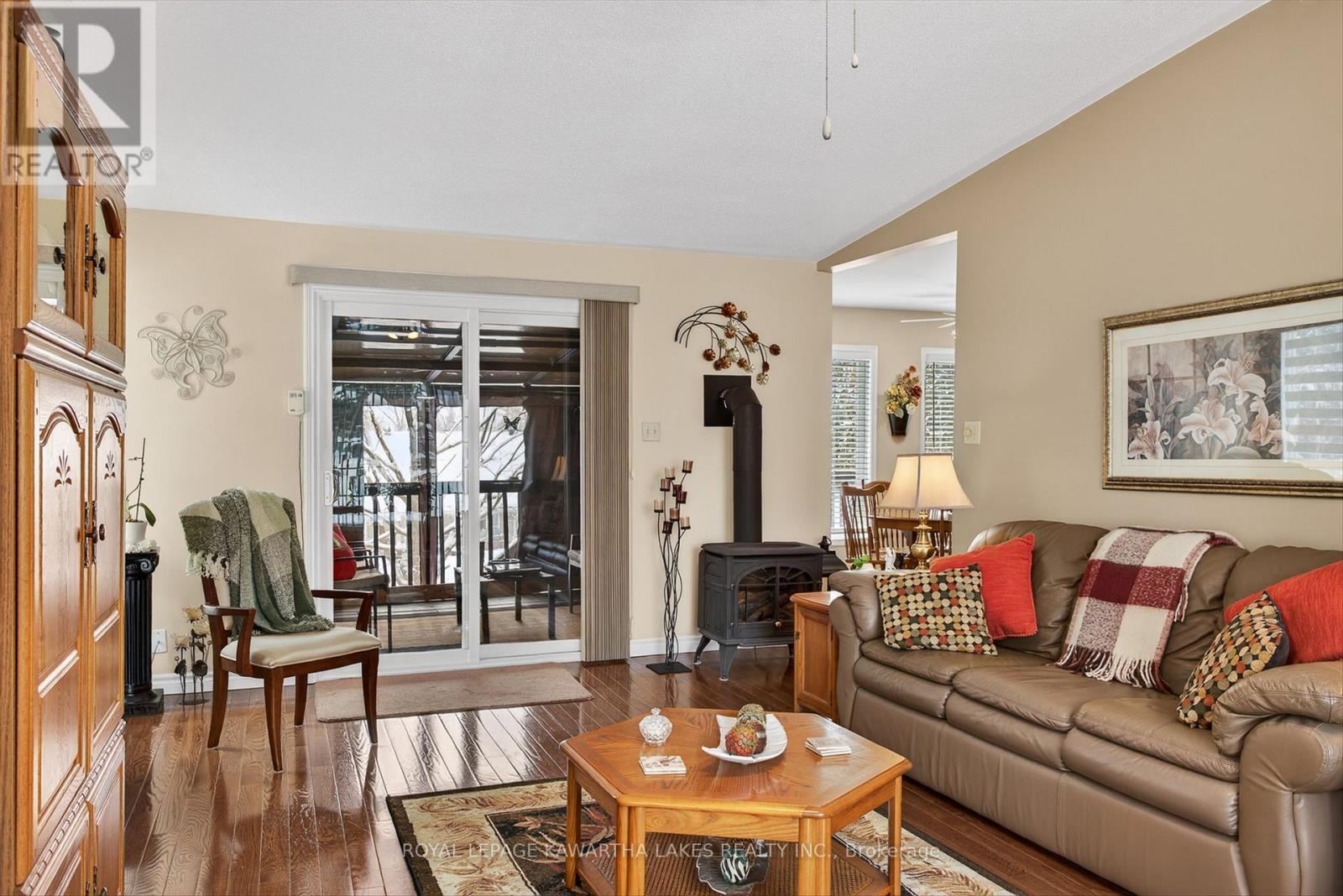 20 Cedartree Lane, Kawartha Lakes, Ontario  K0M 1A0 - Photo 7 - X12817958