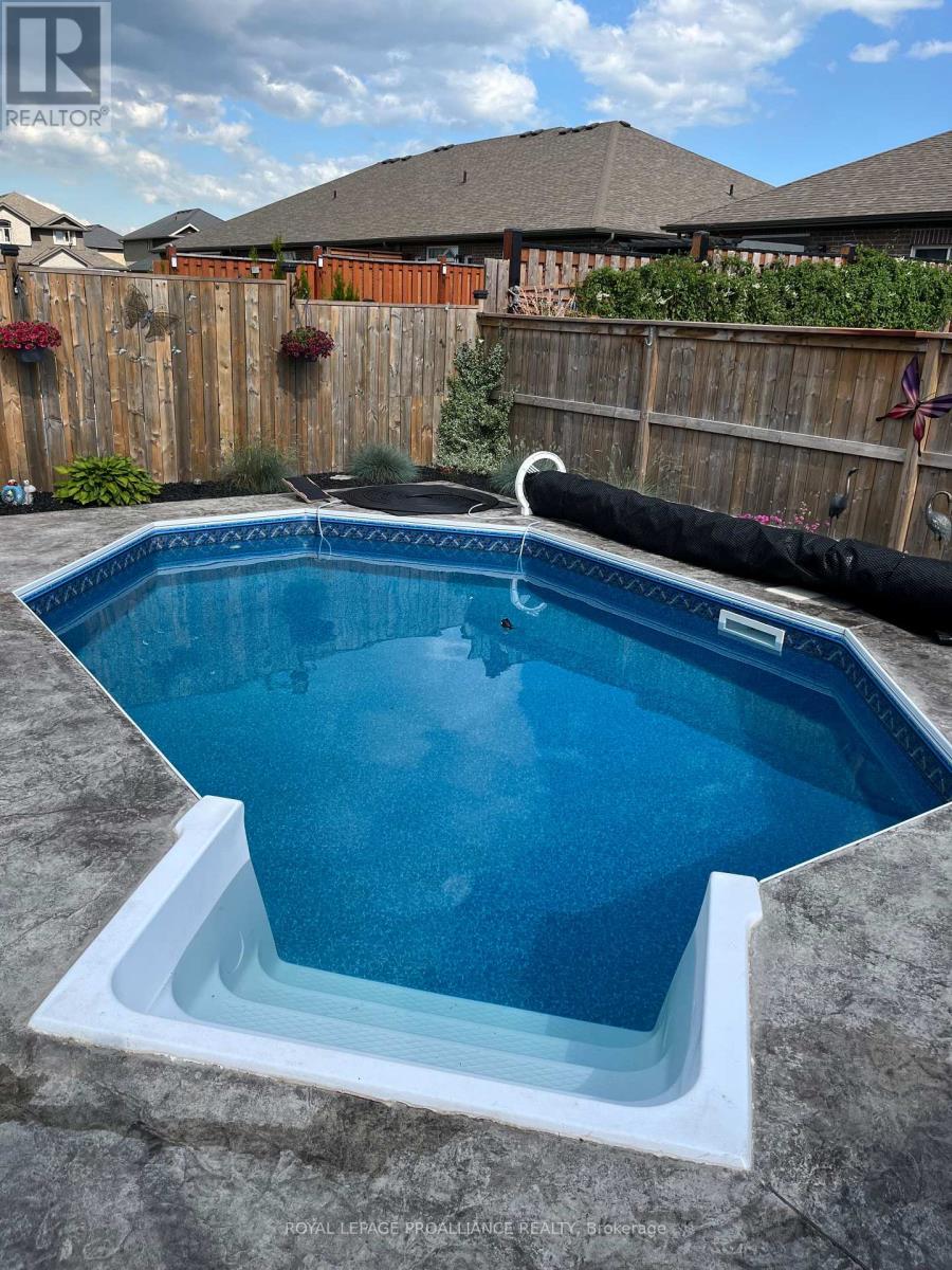 37 Farmington Crescent, Belleville, Ontario  K8N 0J9 - Photo 24 - X13019562