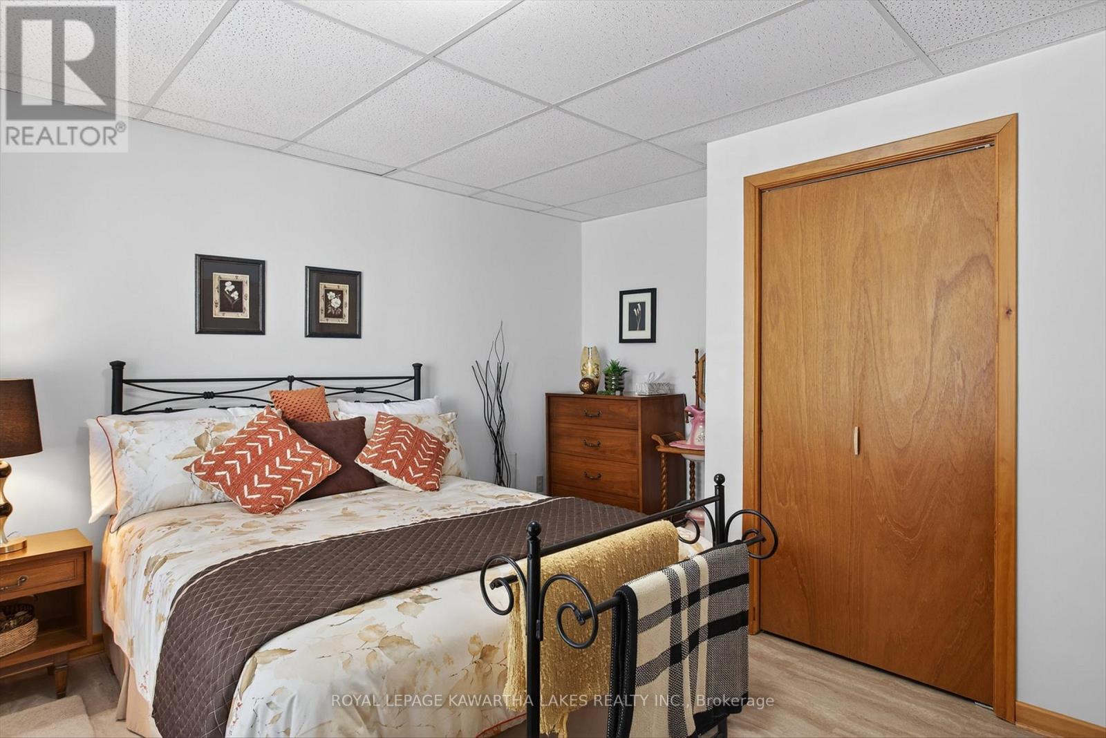 20 Cedartree Lane, Kawartha Lakes, Ontario  K0M 1A0 - Photo 34 - X12817958