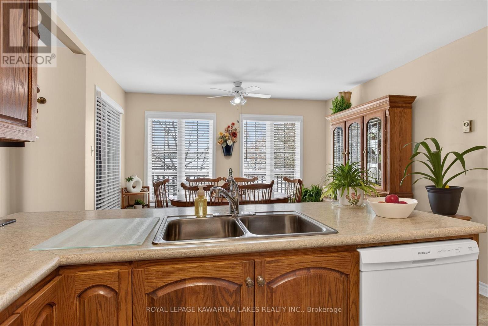 20 Cedartree Lane, Kawartha Lakes, Ontario  K0M 1A0 - Photo 13 - X12817958