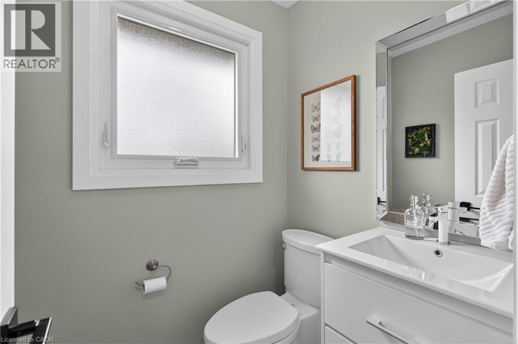 1878 Heather Hills Drive, Burlington, Ontario  L7P 3A3 - Photo 15 - 40822410