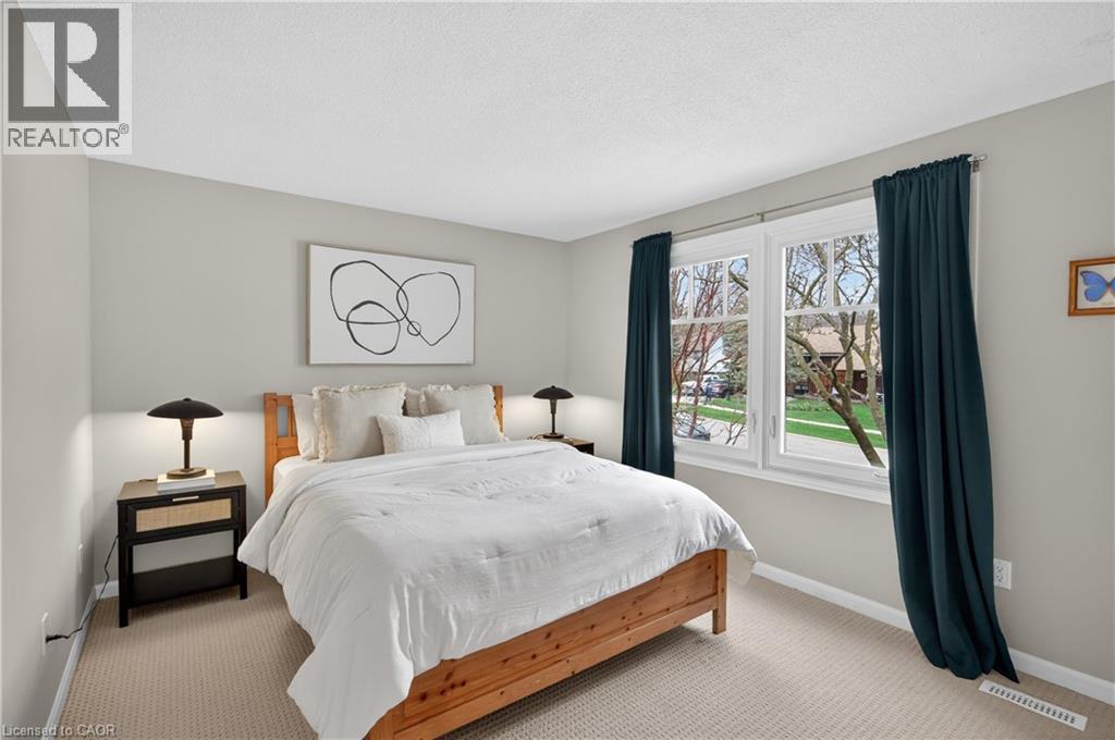 1878 Heather Hills Drive, Burlington, Ontario  L7P 3A3 - Photo 19 - 40822410