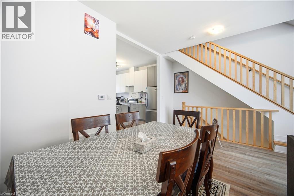 5 Taylor Court, Peel, Ontario  L7E 2R7 - Photo 16 - 40822379