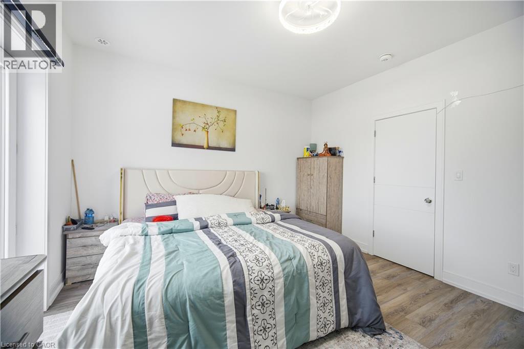 5 Taylor Court, Peel, Ontario  L7E 2R7 - Photo 27 - 40822379